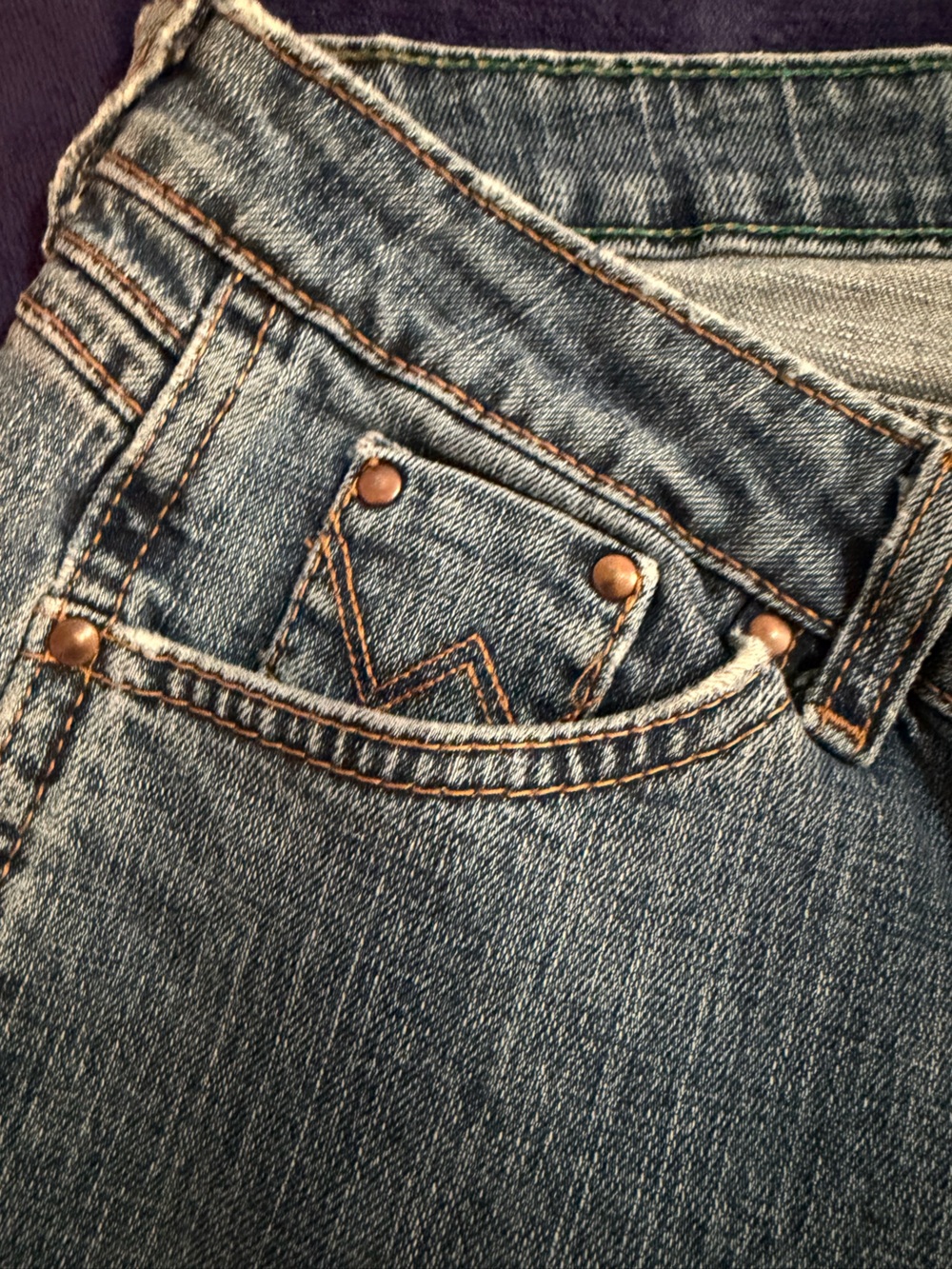 Wrangler Women's Blue Denim Jeans with Contrast Stitching